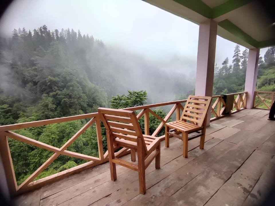 View (from property/room), Balcony/Terrace, Mountain view