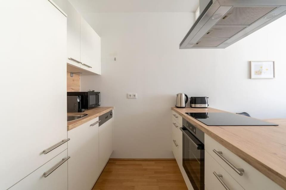 Spotless 1BR, Quick City Link by HM Apartment in Vienna
