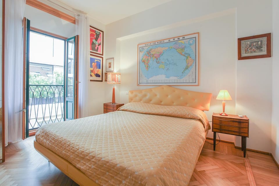 Romantic Spiga Suite Apartment in Milan