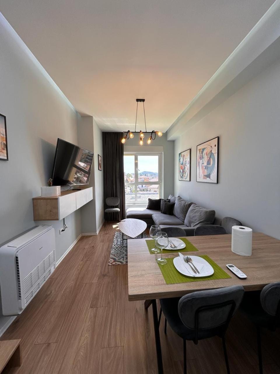 Living room, Dining area