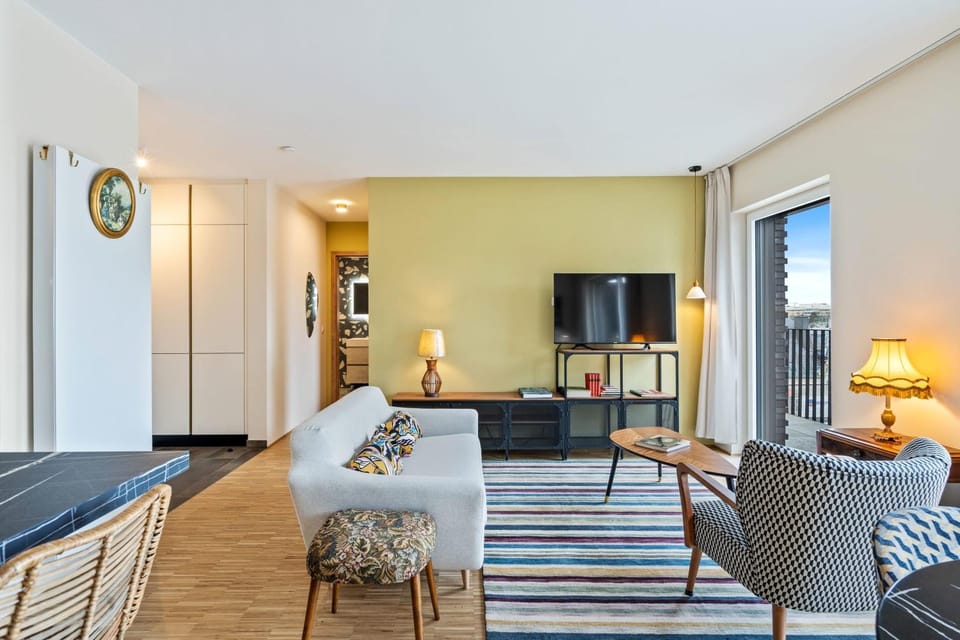 TV and multimedia, Living room, Seating area