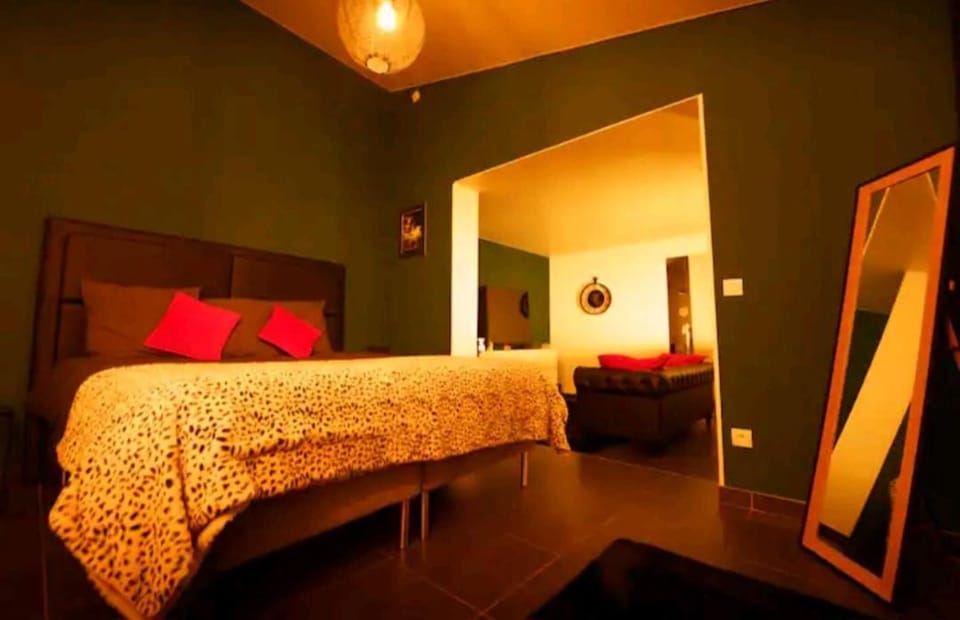 Studio Cosy, jardin privatif Apartment in Auvergne-Rhône-Alpes