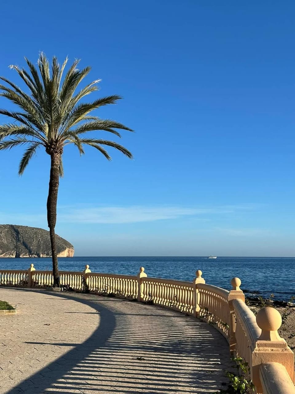 Apartamento en Moraira con piscina 100 m de la playa Apartment in Marina Alta