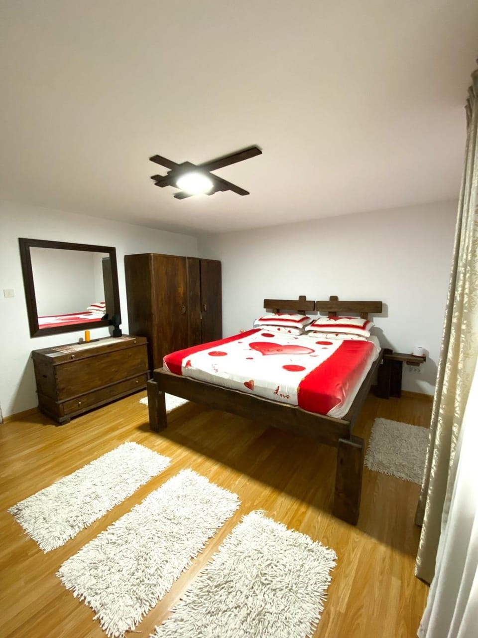 Bed, Photo of the whole room, Bedroom, wardrobe