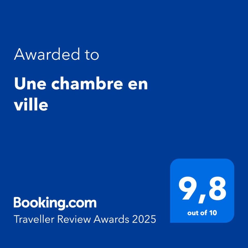 Une chambre en ville Bed and Breakfast in Normandy