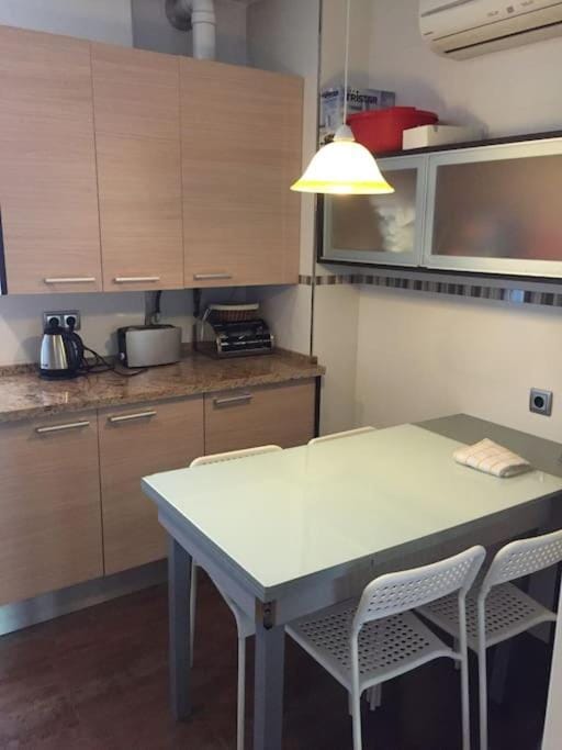 Amplio Piso en Nervión, Excelente zona de la ciudad. Apartment in Seville