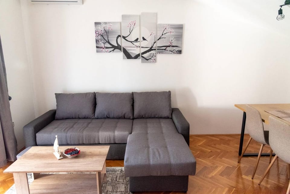 Apartments Niko Bed and Breakfast in Split-Dalmatia County