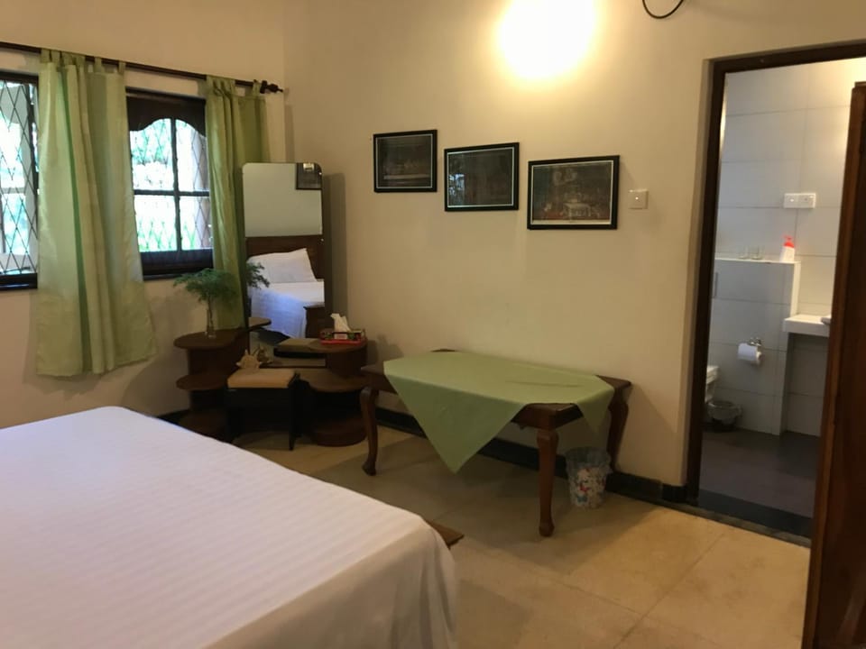 Cinnamon Bungalow Bed and Breakfast in Negombo