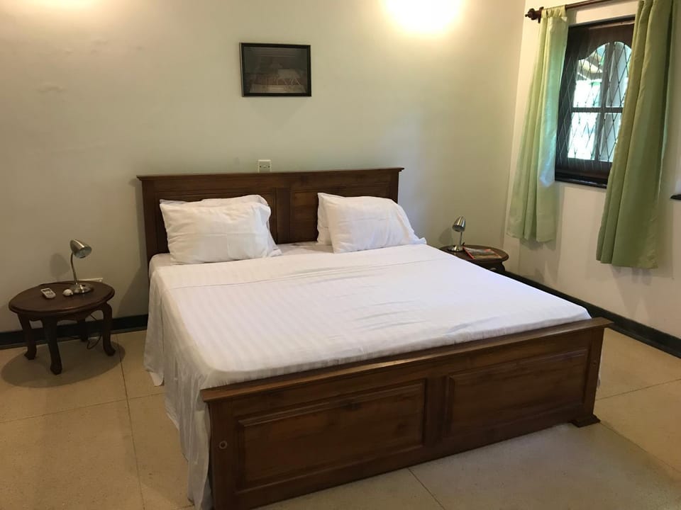 Cinnamon Bungalow Bed and Breakfast in Negombo