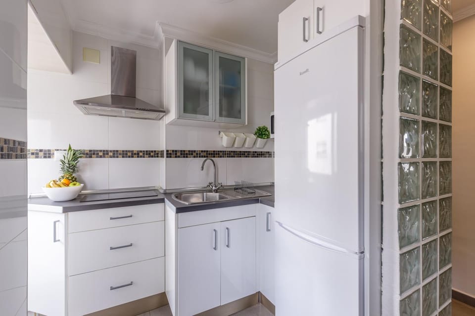 Kitchen or kitchenette, Living room