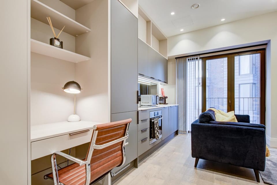 Kitchen or kitchenette, Living room