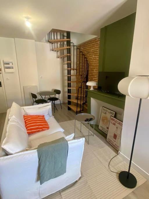 Le 23, cocon dans le centre historique Apartment in Occitanie