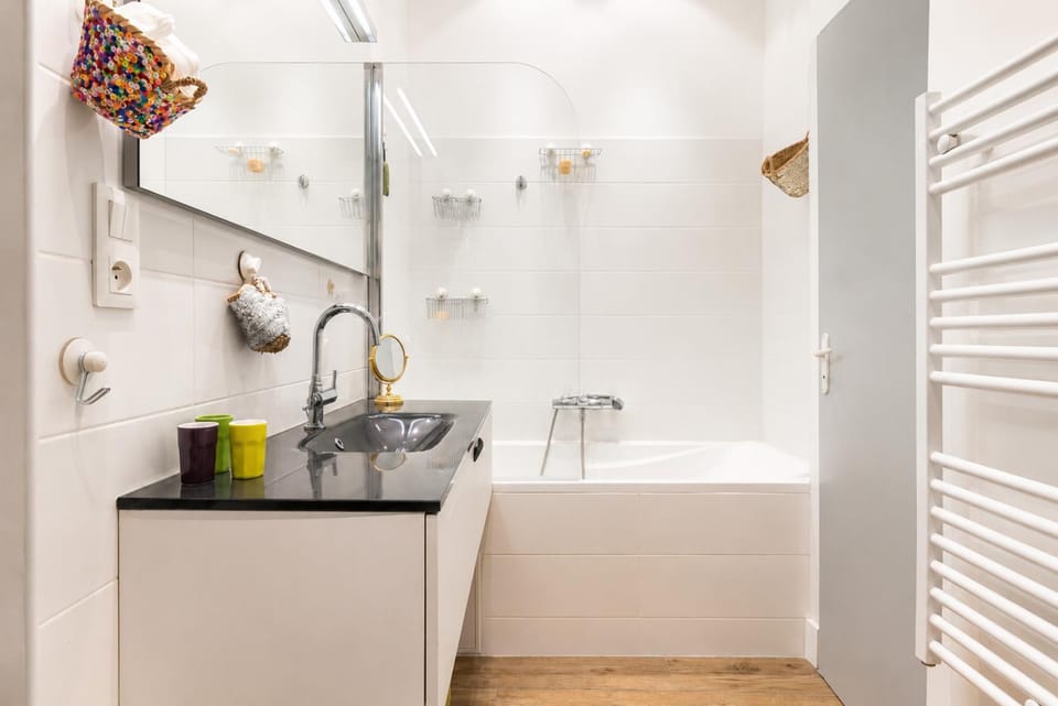 Bathroom, Bath