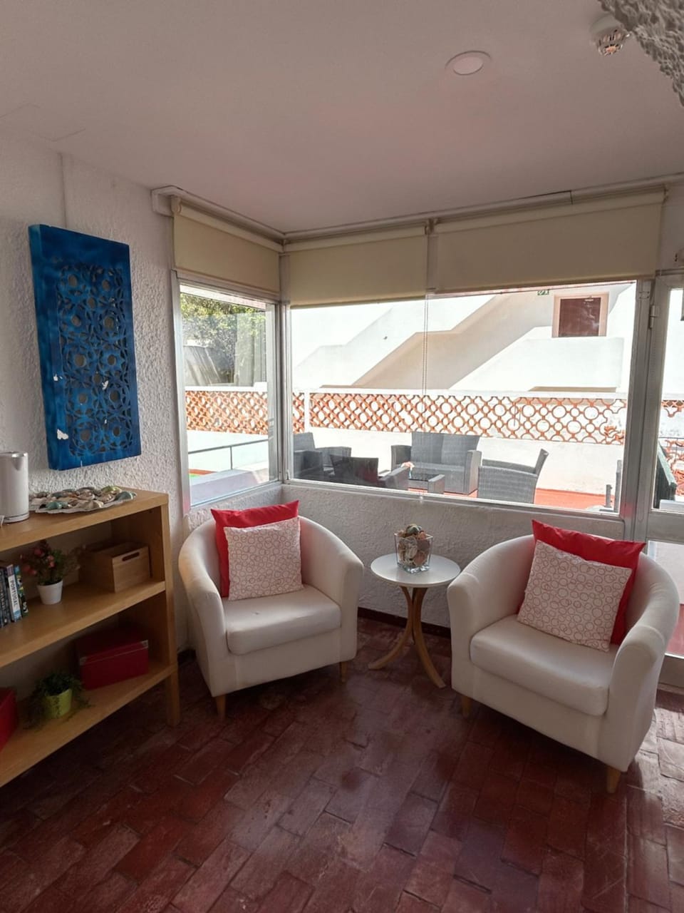 Communal lounge/ TV room