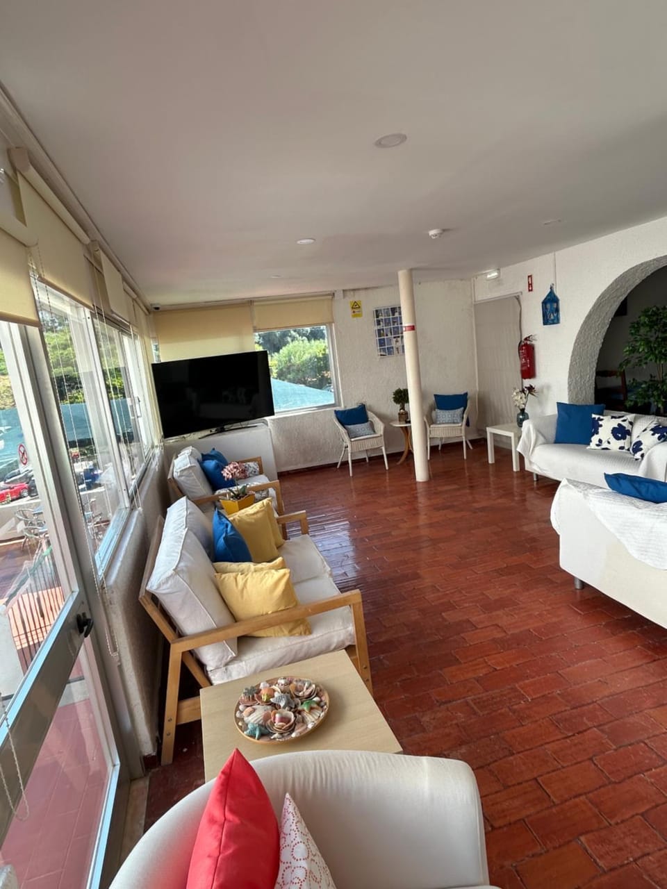 Communal lounge/ TV room