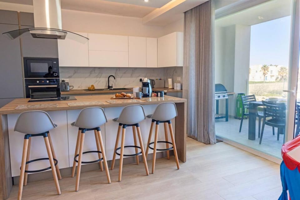 Amazing family apartment in Mosta by Homely Apartment in Saint Paul's Bay