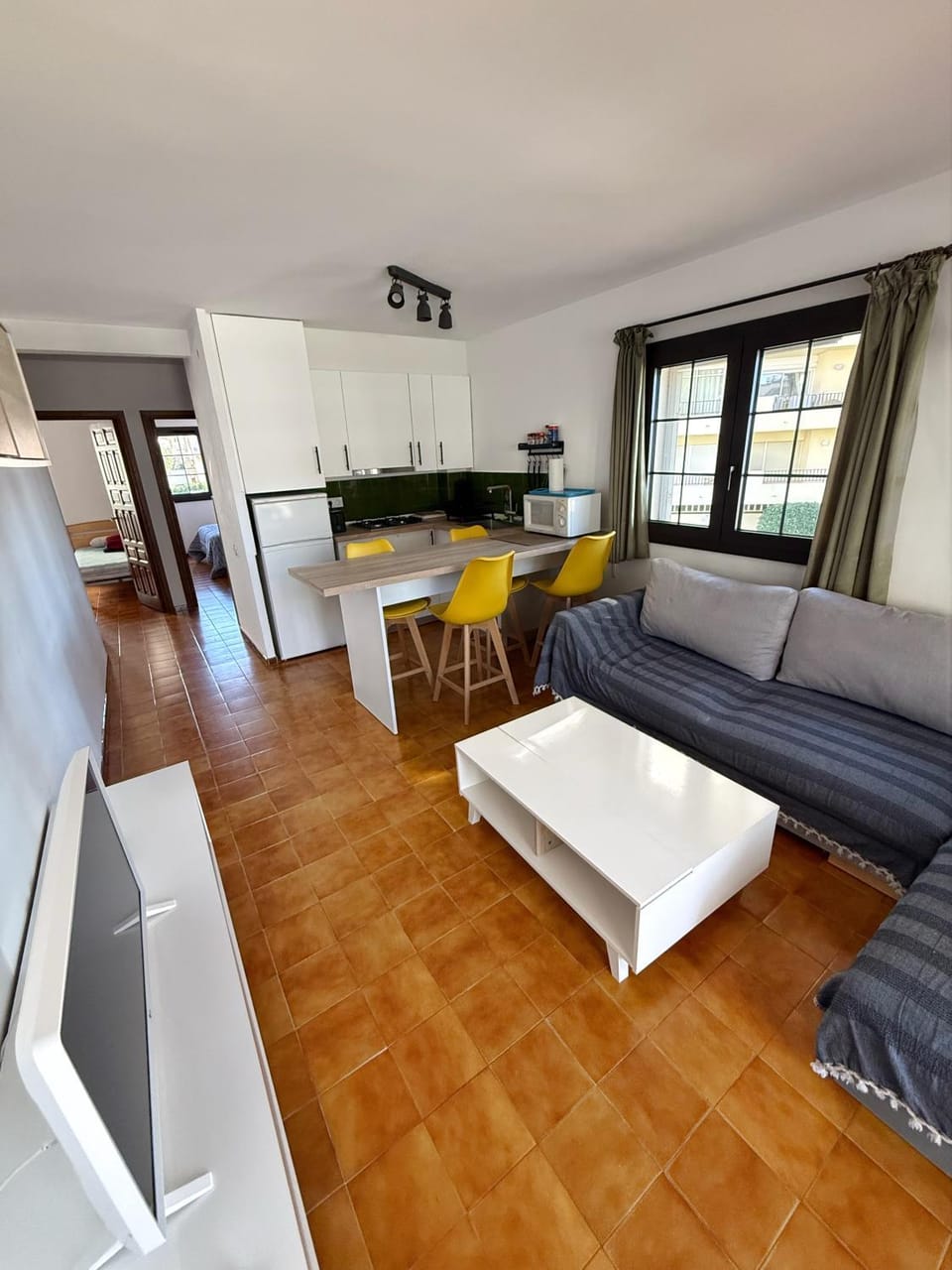Apartamento en la Escala con piscina y parking Apartment in L'Escala