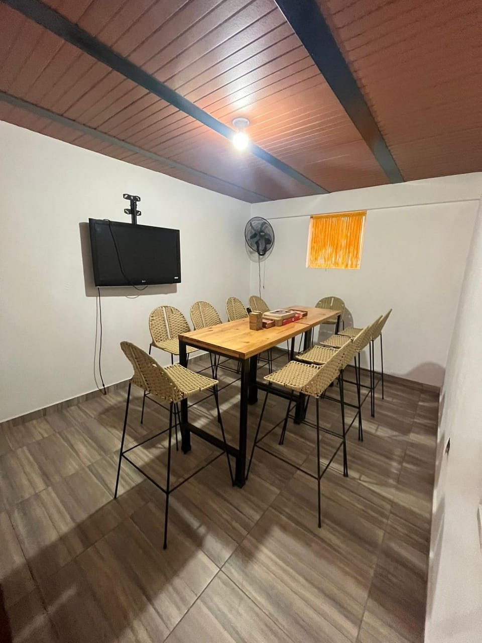 Communal lounge/ TV room