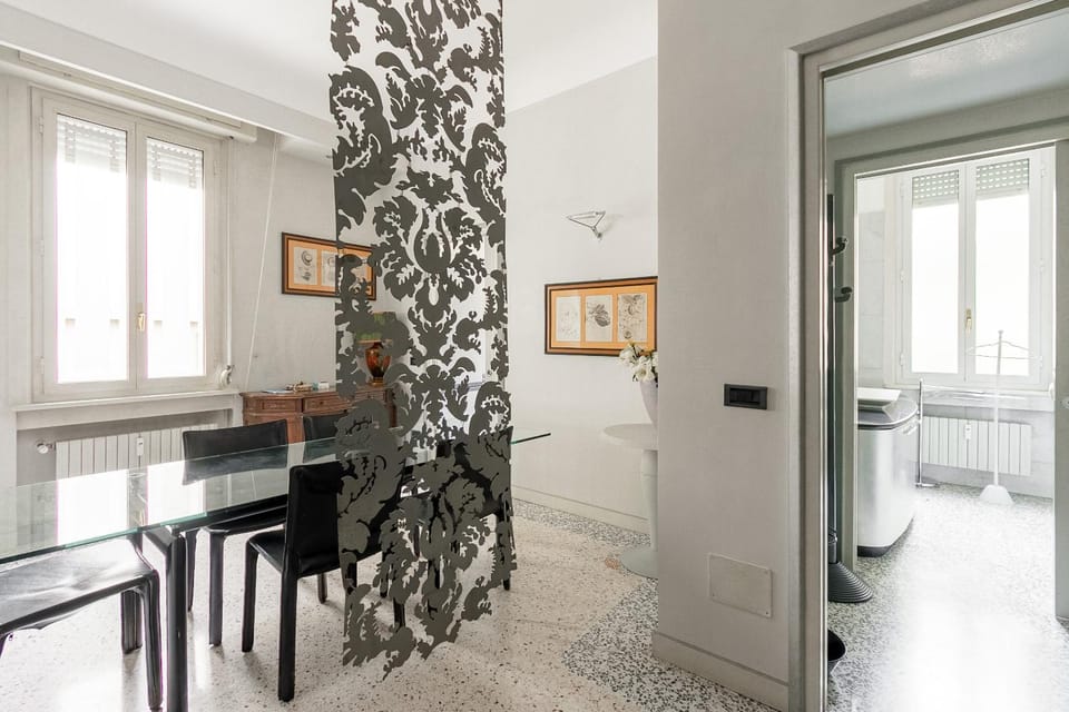 Bathroom, Living room, Dining area