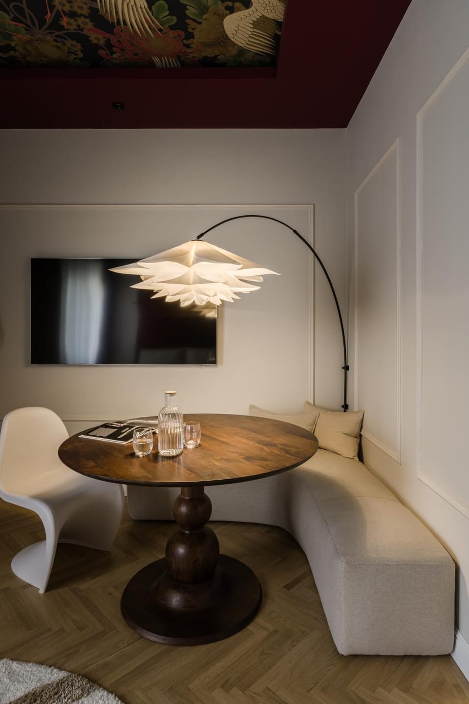 Seating area, Dining area