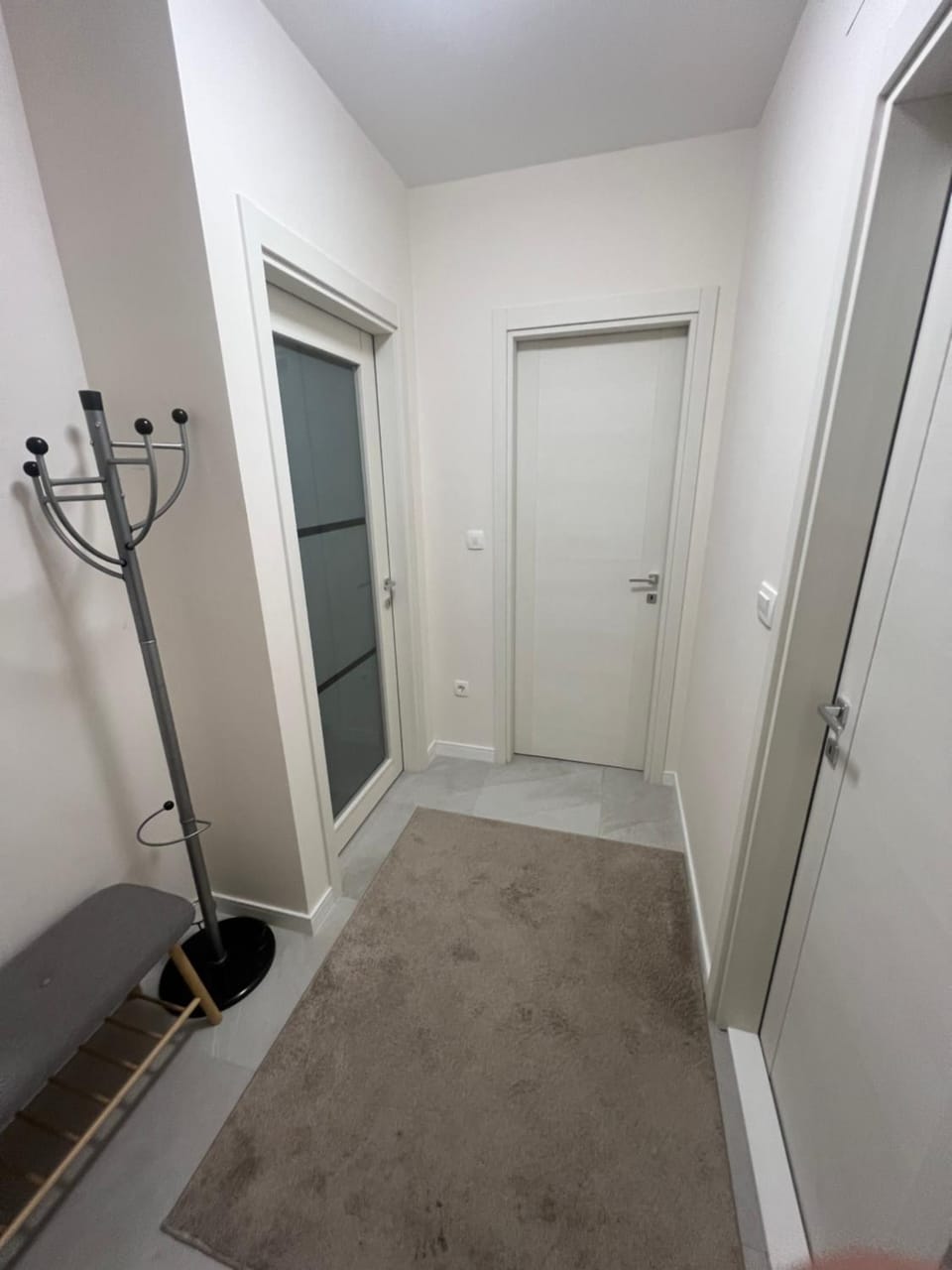 Cozy 1bd apartment Central point-GARAGE available 5e per day Apartment in Podgorica