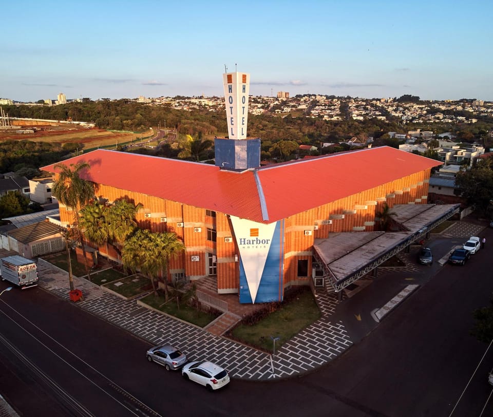 Property building, Day, Neighbourhood, Bird's eye view, Street view