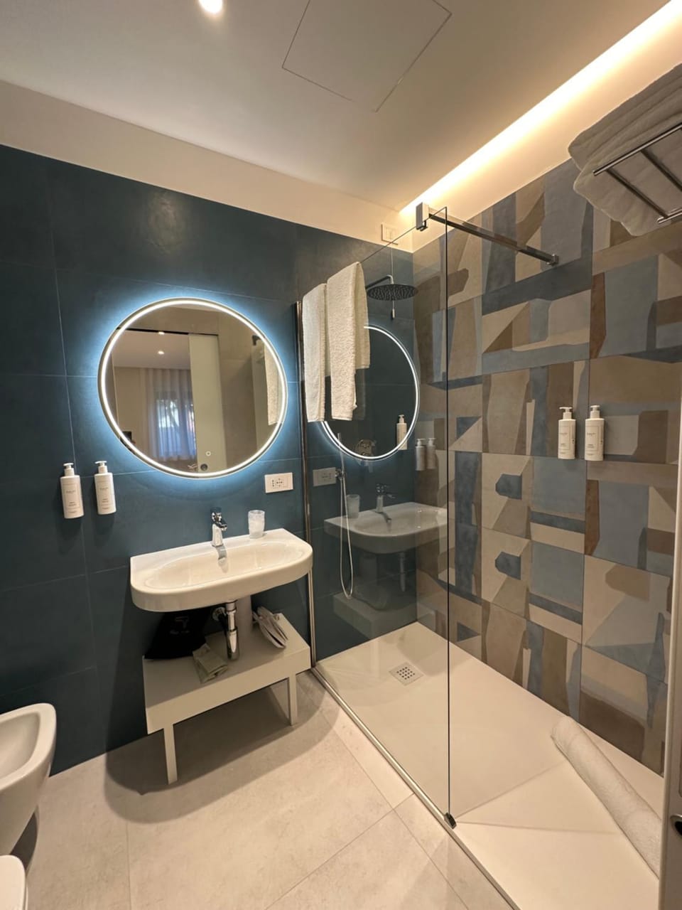 Shower, Bathroom