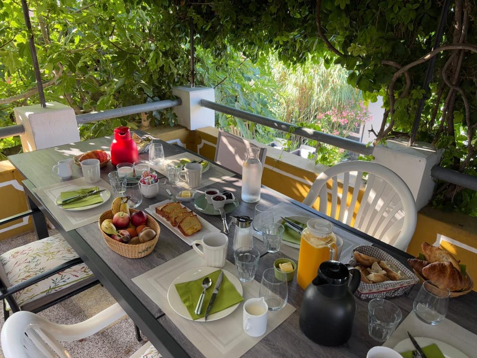 Continental breakfast
