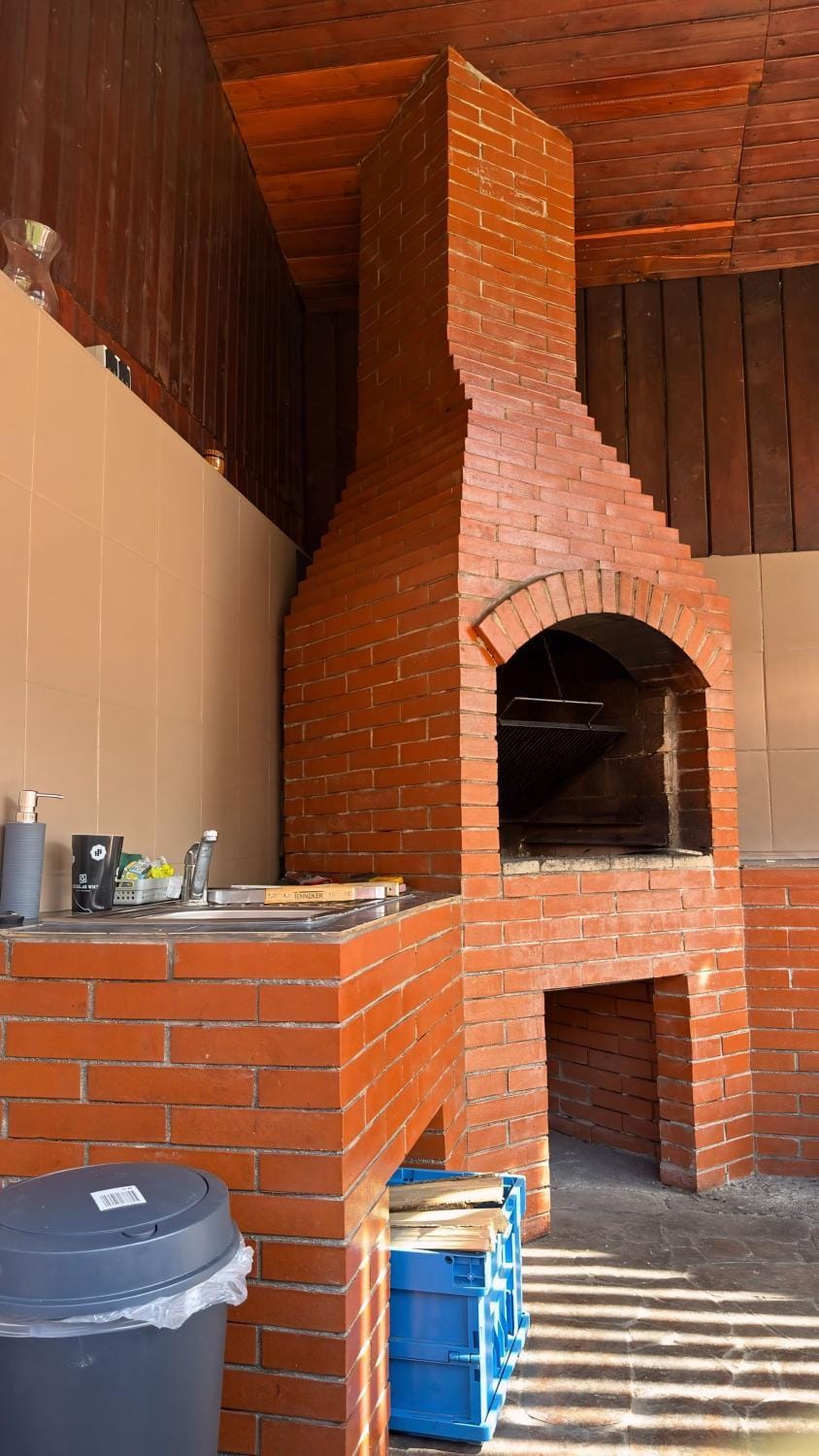 Marginimea Sibiului - Pensiunea Darian & David Bed and Breakfast in Romania
