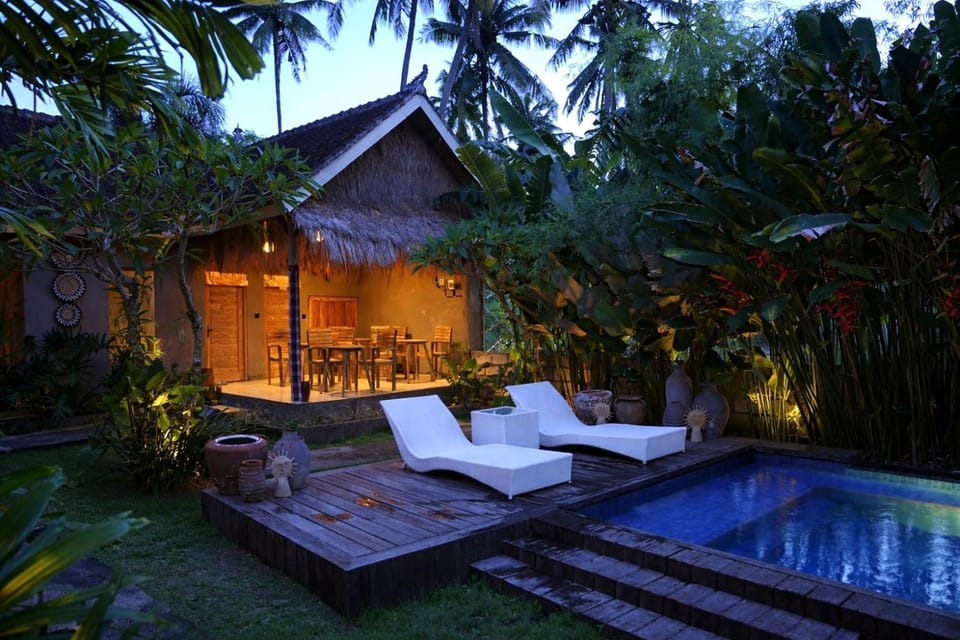 Restaurant/places to eat, Garden, Swimming pool