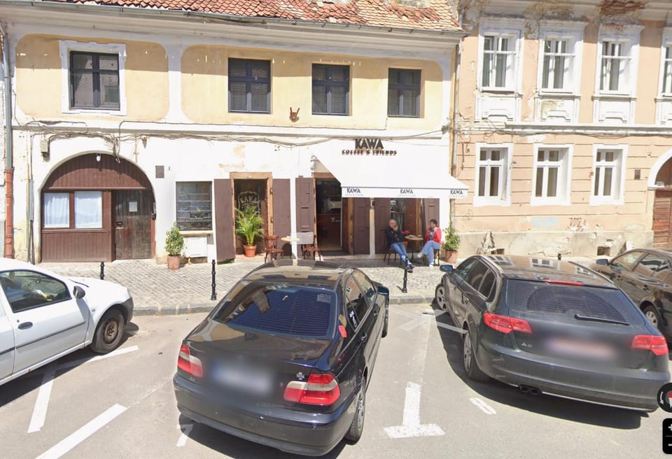 Property building, Day, Location