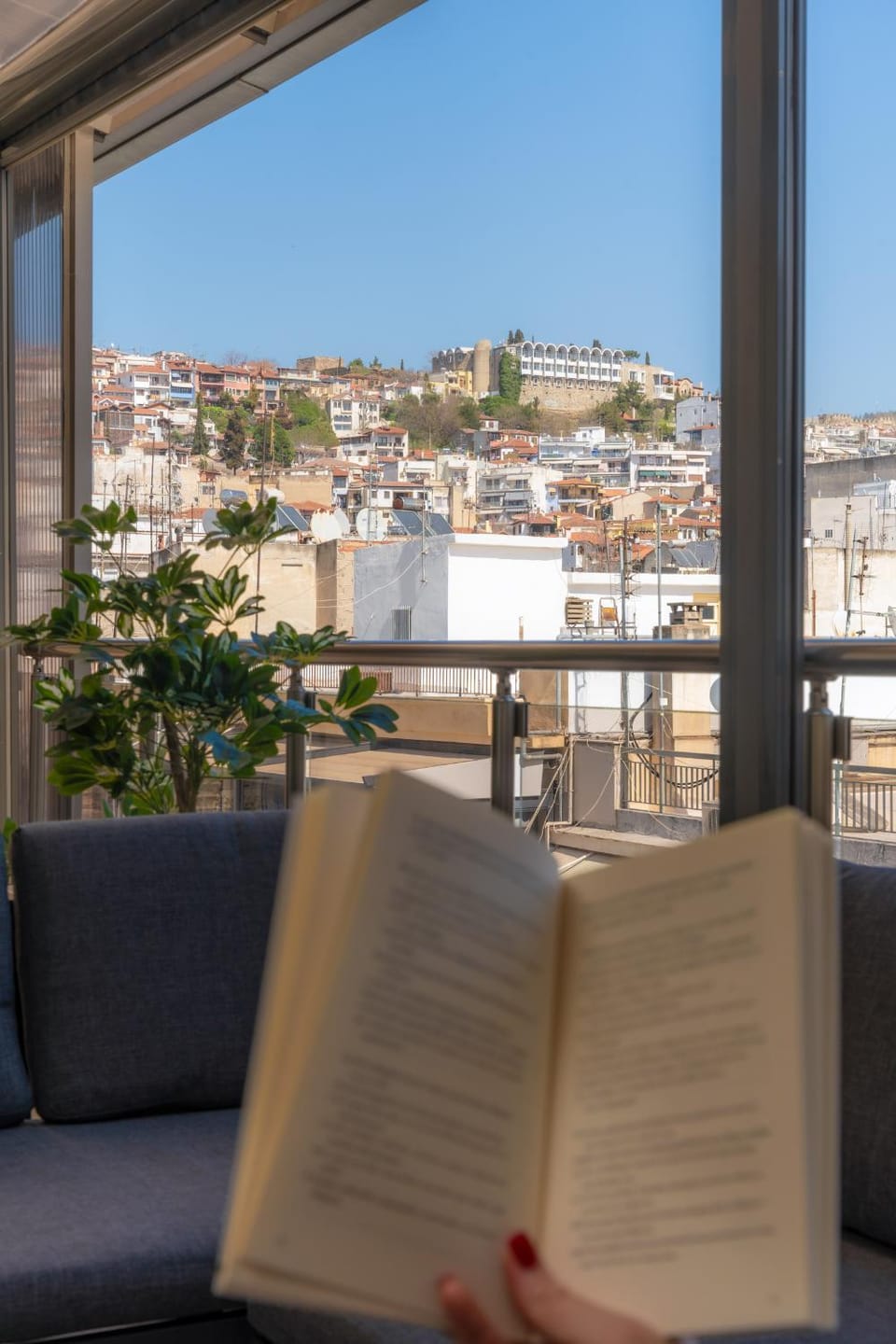 Day, View (from property/room), Balcony/Terrace, Seating area, City view