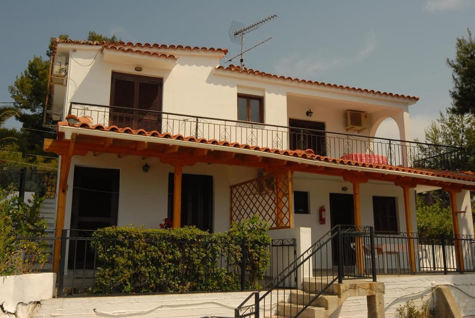 Property building, Balcony/Terrace