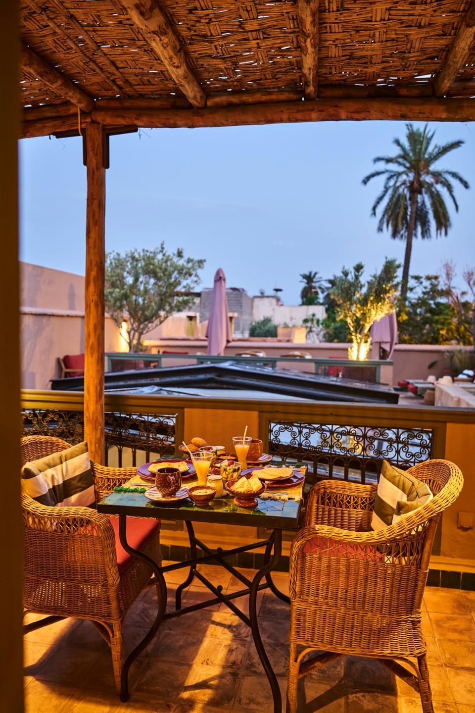 Patio, Breakfast