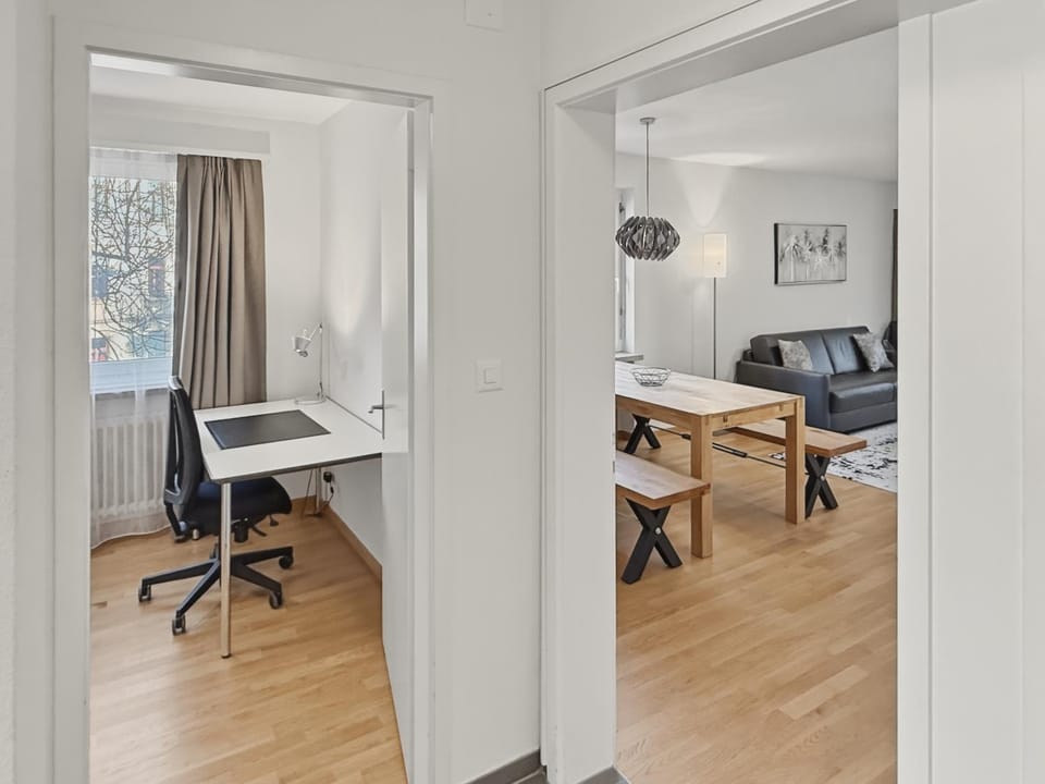 Facade/entrance, Dining area