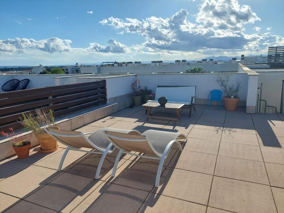 Patio, Day, View (from property/room), Balcony/Terrace, Seating area