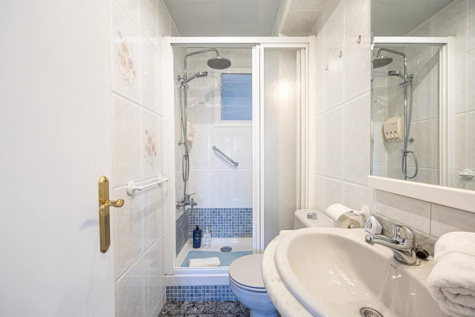 2 Bdr Apt In Cornella 5 Mins Form The Metro Apartment in Barcelona