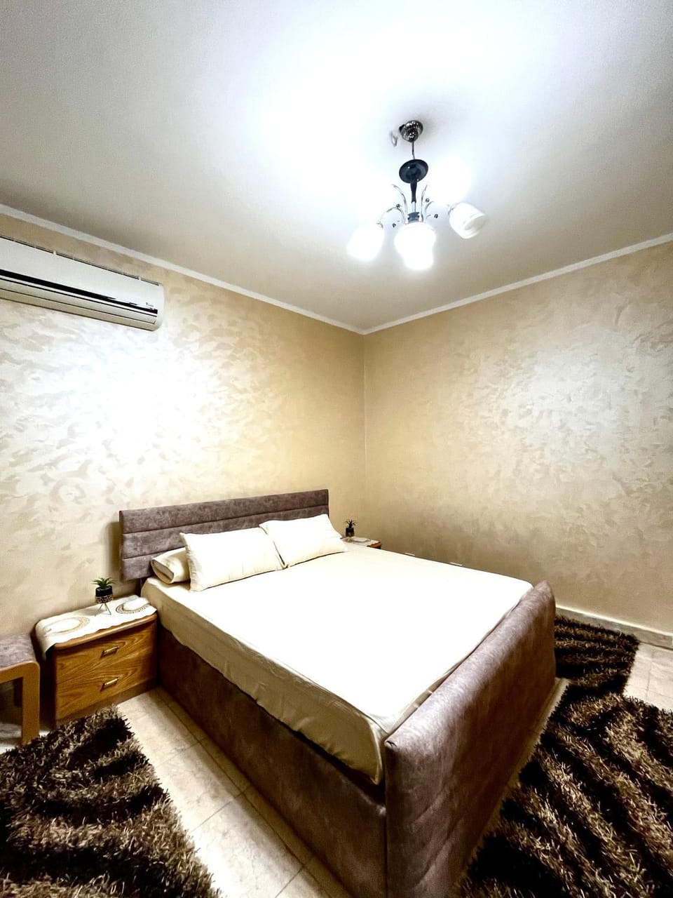 شقه فاخره ف ارقي مناطق مصر الجديده Apartment in Cairo Governorate