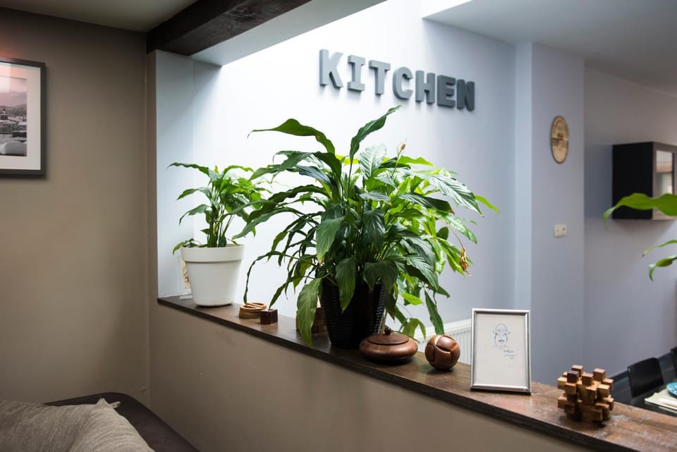 Communal lounge/ TV room