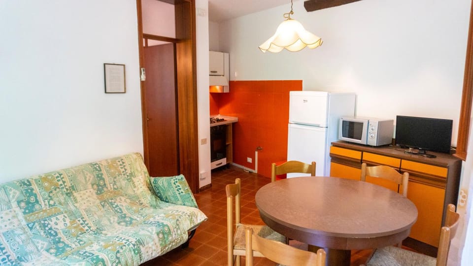 TV and multimedia, Kitchen or kitchenette, Lunch