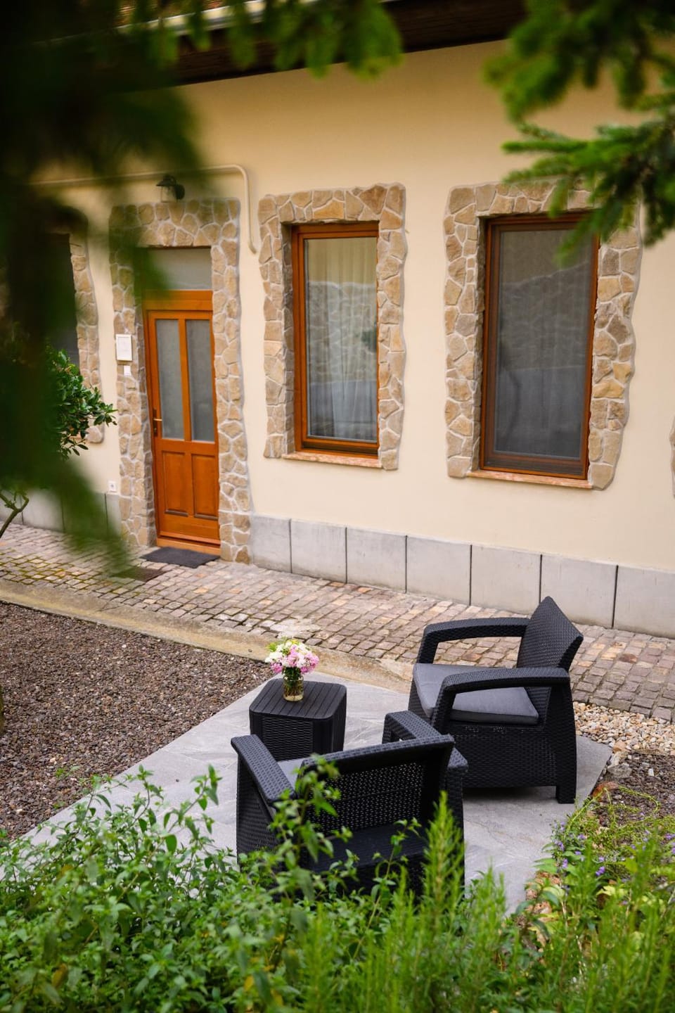 Várvédőház Apartmanok Eger Apartment in Slovakia