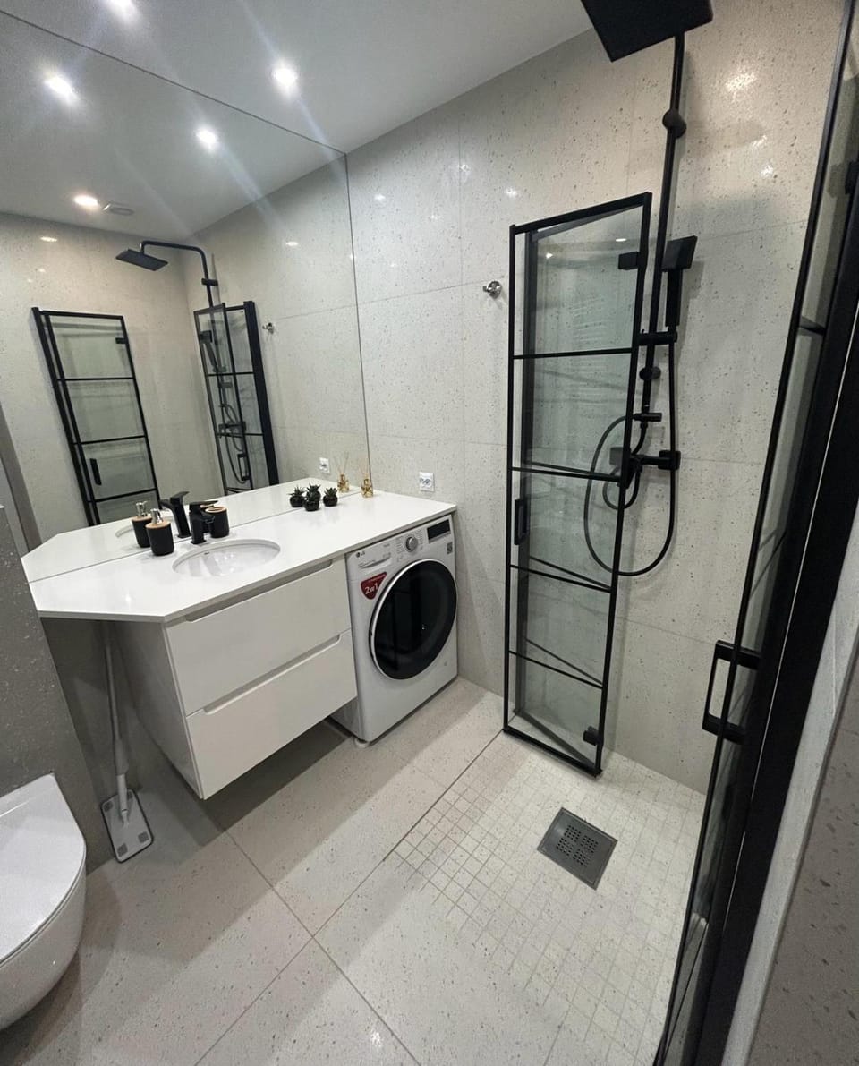 Shower, Bathroom, washing machine