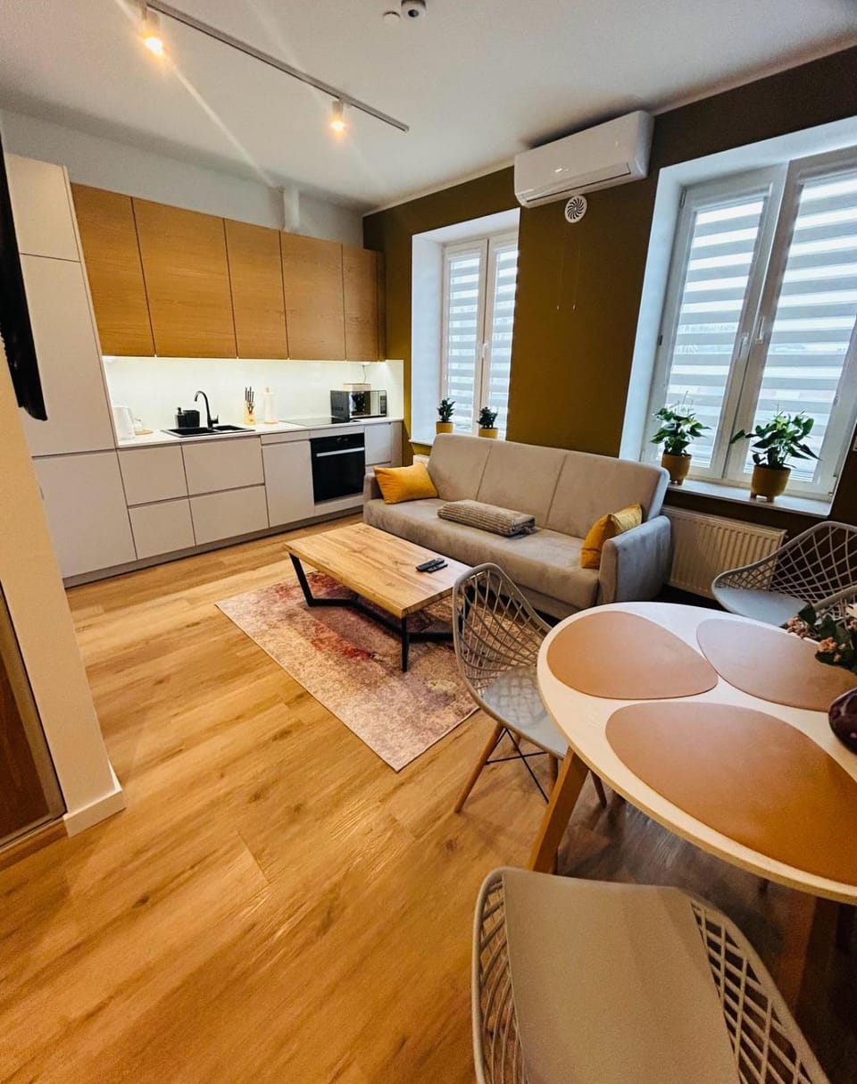 Kitchen or kitchenette, Living room, Dining area