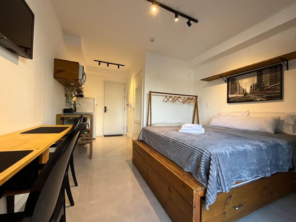 TV and multimedia, Kitchen or kitchenette, Photo of the whole room, Bedroom