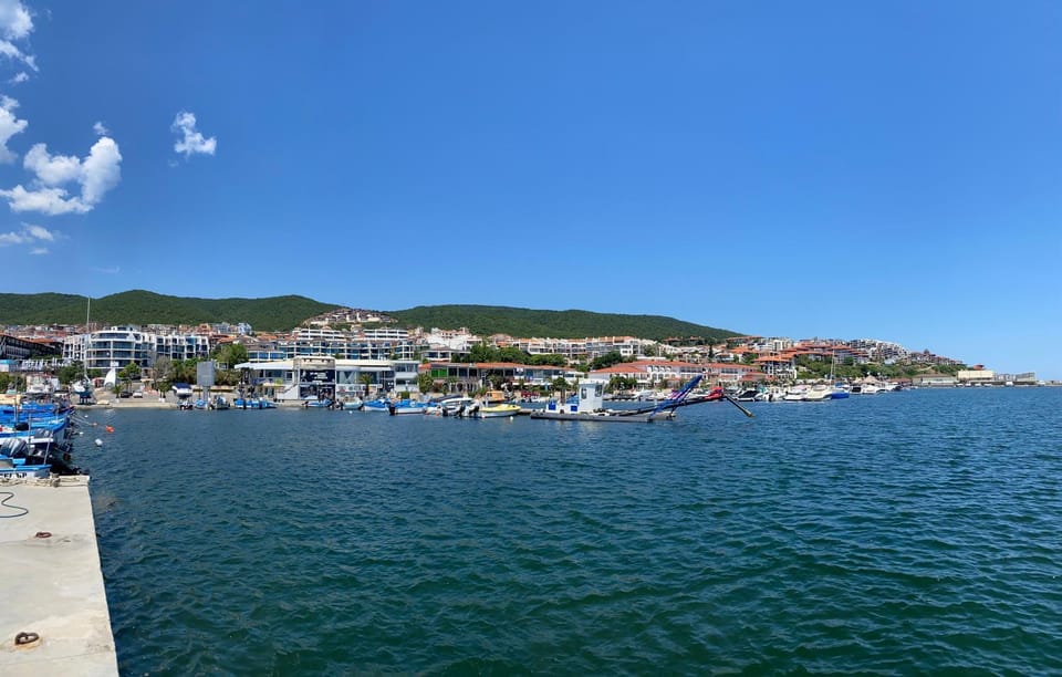 Nearby landmark, Day, Natural landscape, Lake view, Mountain view, River view, Sea view
