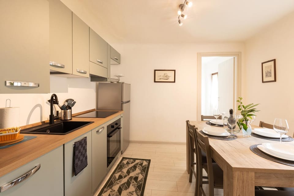 dishwasher, oven, pet friendly, stove