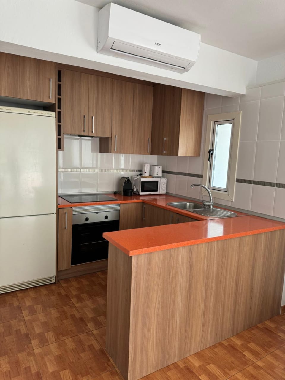 Kitchen or kitchenette, minibar, pet friendly, stove