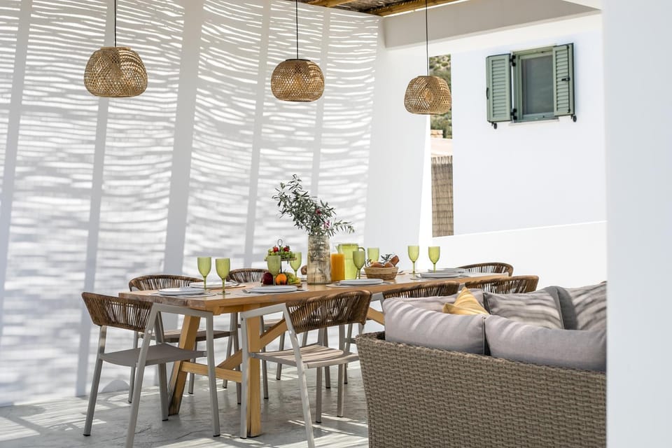 Patio, Living room, Dining area