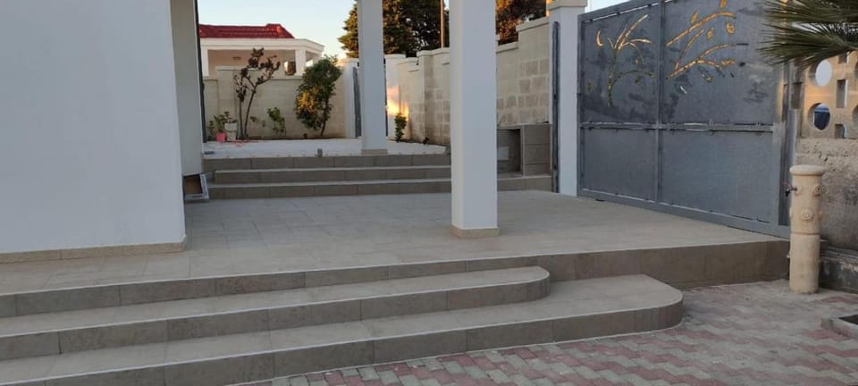 Patio, Day