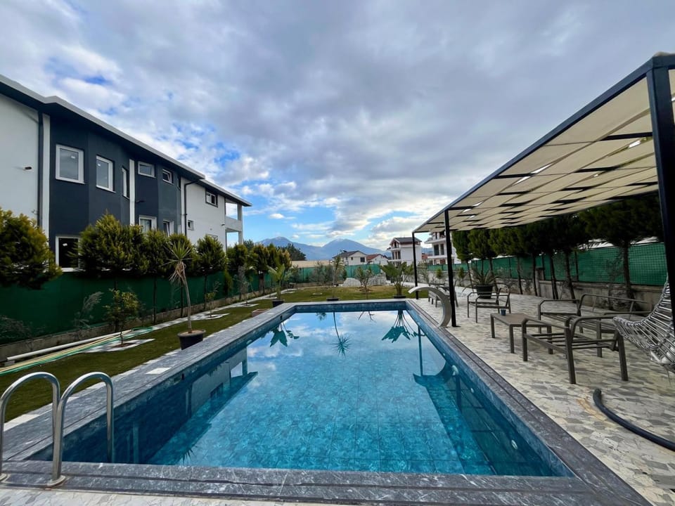 Day, Pool view, Swimming pool, sunbed